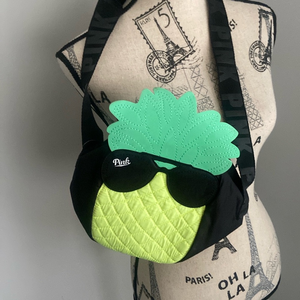 Victorias Secret Cooler Bag Pineapple